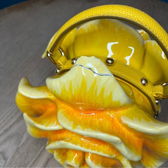 Dolce & Gabbana Yellow Rose Dolce Box Bag in Painted Resin Crossbody damaged - Picture 10 of 12